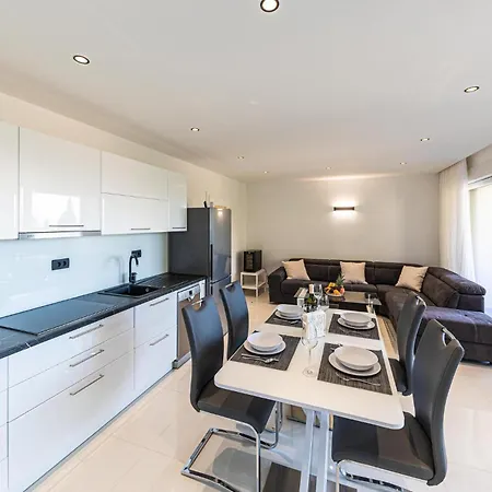 Apartman Gorgeous In Seget Donji *